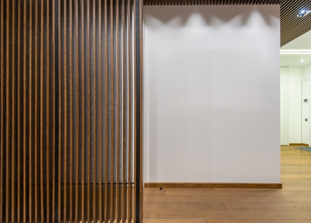 wooden partition wall